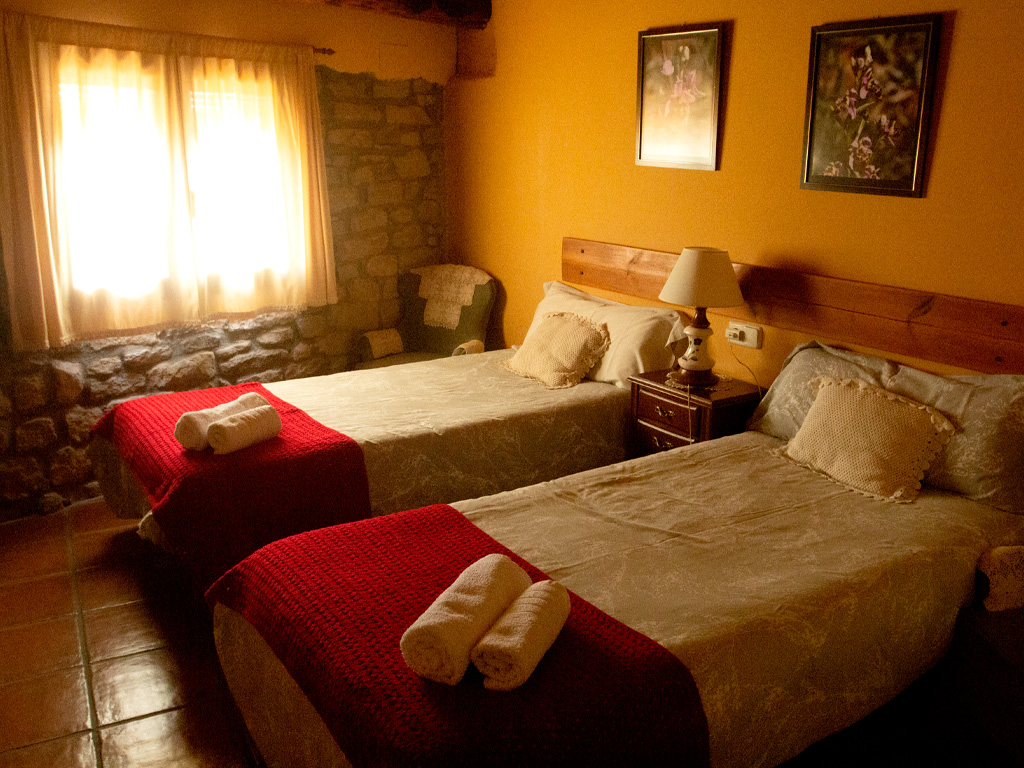 Home de Guara habitación de Casa Oliban Turismo rural Sierra de Guara Huesca